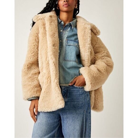 NWT FREE PEOPLE Pretty Perfect Fur Peacoat / Tea XL